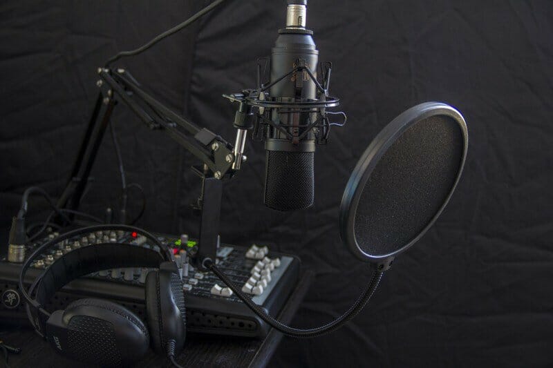 7 essentials for setting up a home recording studio