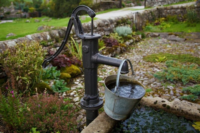 water pump to symbolize audio pumping