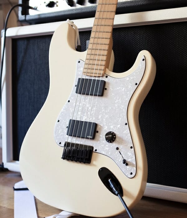 guitar with active pickups