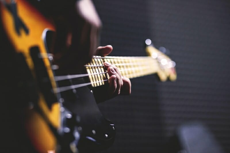 Recording Bass Guitar: From Beginner to Pro [Complete Guide]