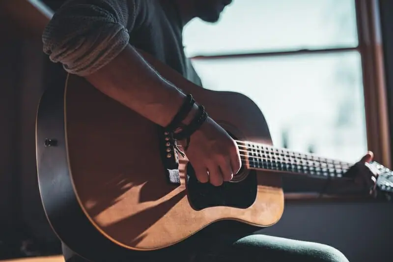 guitarist playing