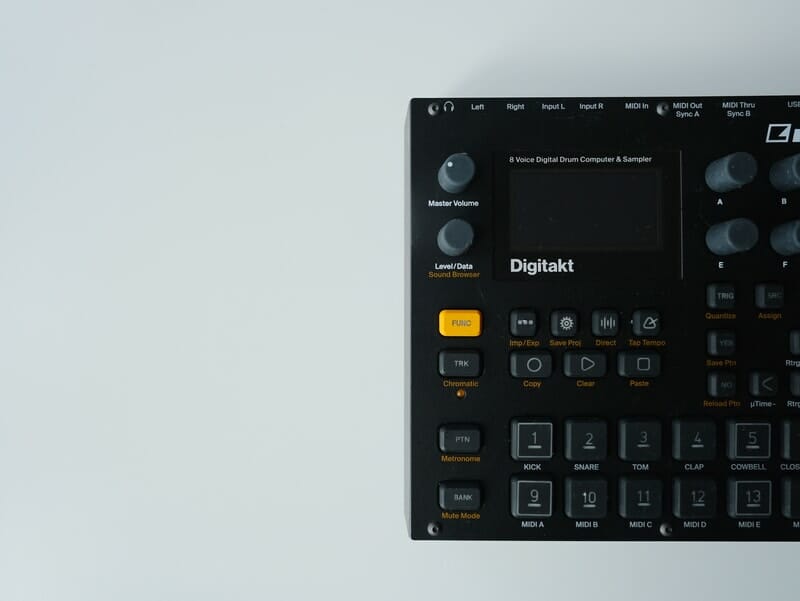 digitakt drum machine