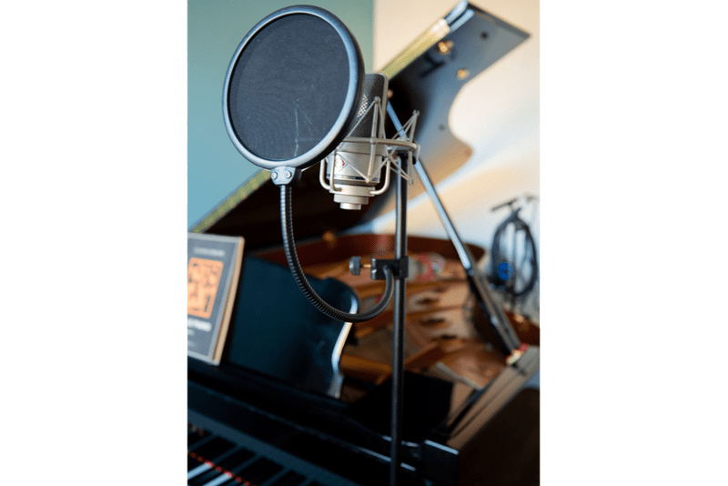 recording piano with one condenser mic